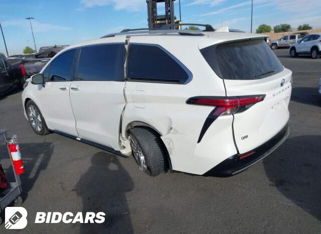 Toyota Sienna 2021 - 740 000 TMT - Aşgabat - img 4