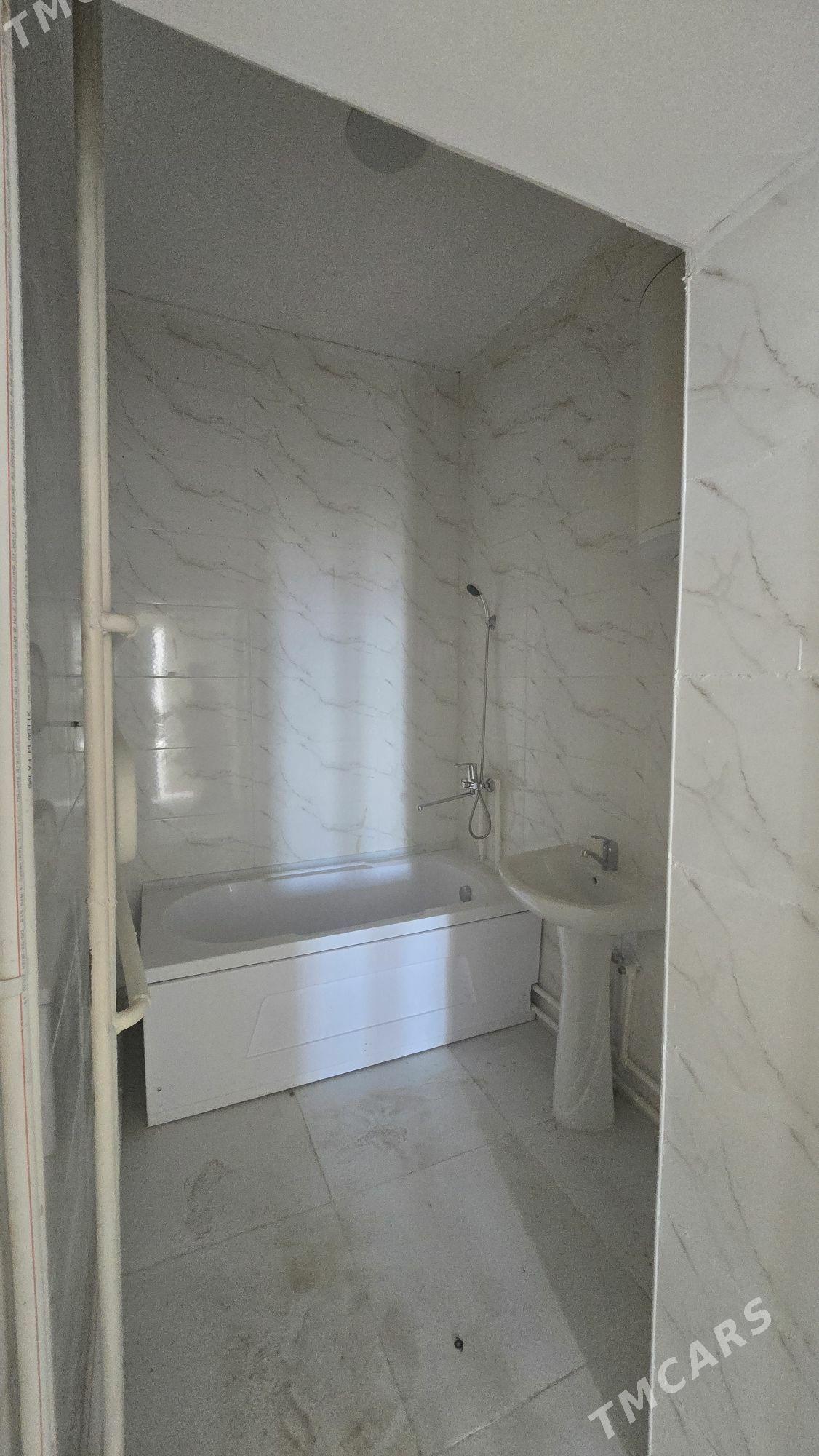 Элитка Аэропорт 3эт 2ком 171м² - Дашогуз - img 3