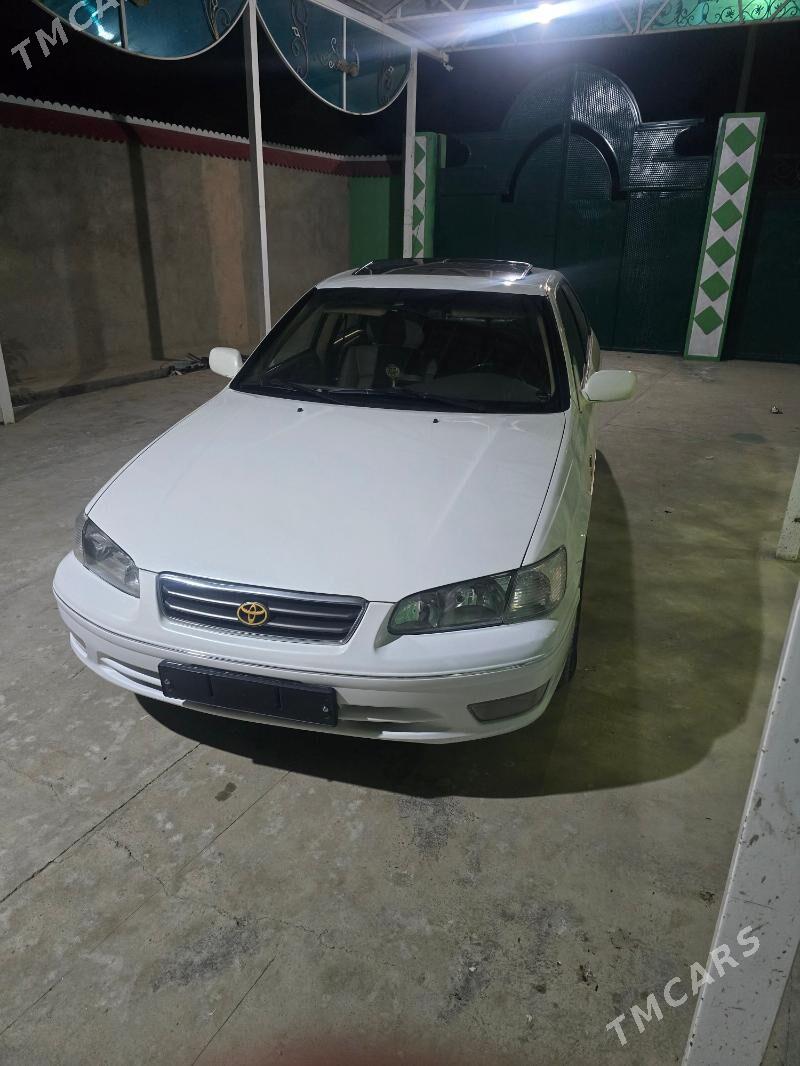 Toyota Camry 2000 - 165 000 TMT - Kaka - img 3