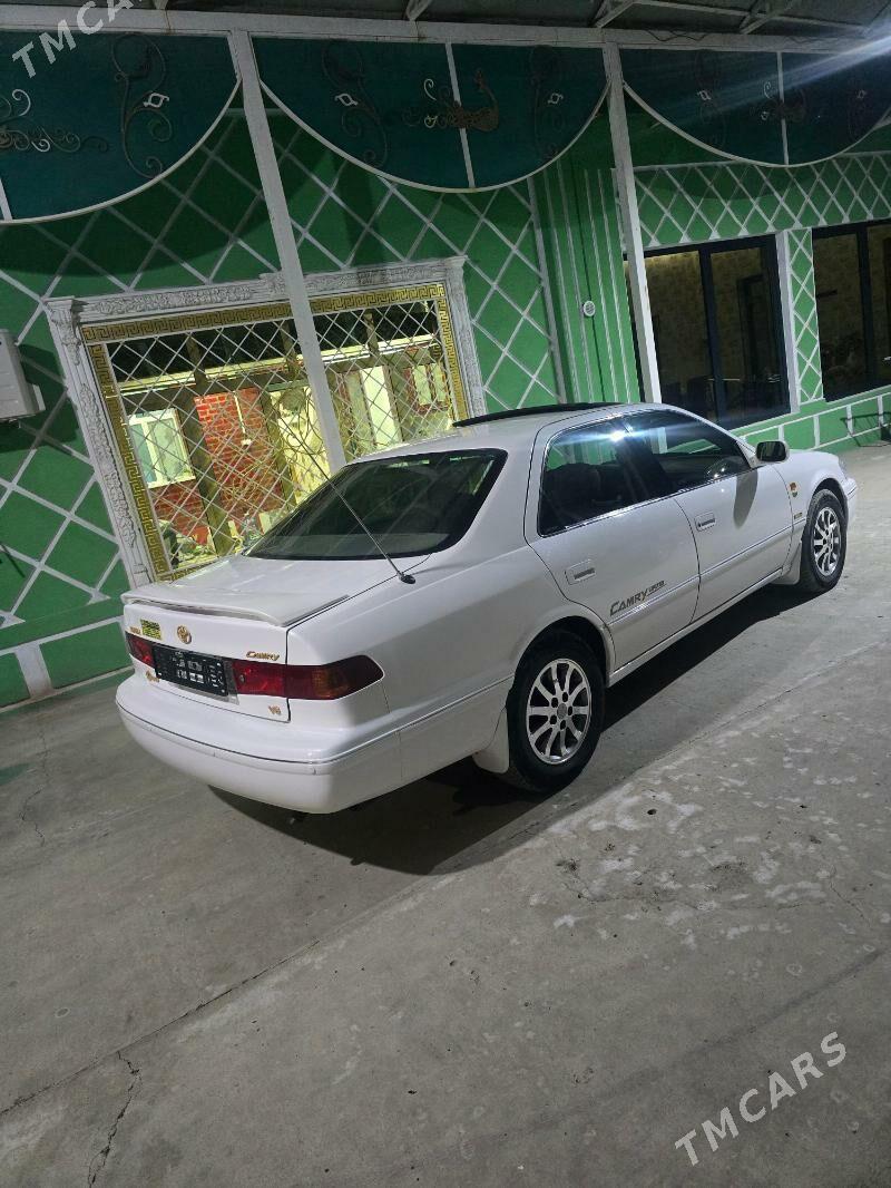 Toyota Camry 2000 - 165 000 TMT - Kaka - img 1