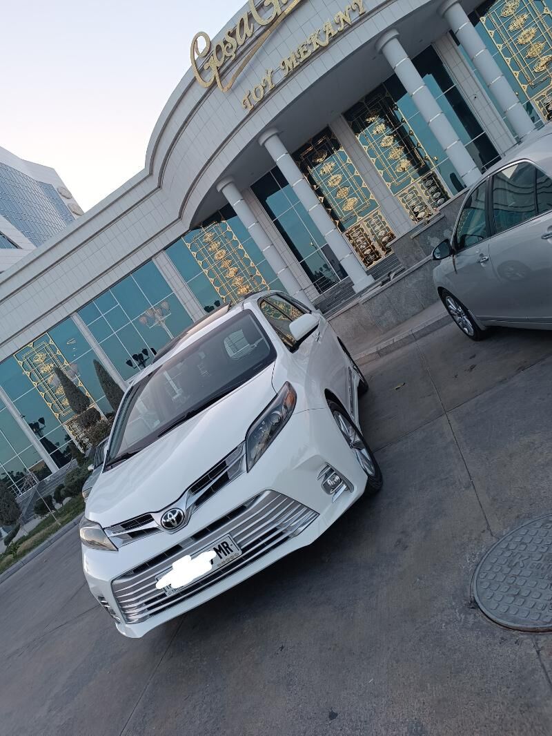 Toyota Sienna 2017 - 430 000 TMT - Мары - img 8