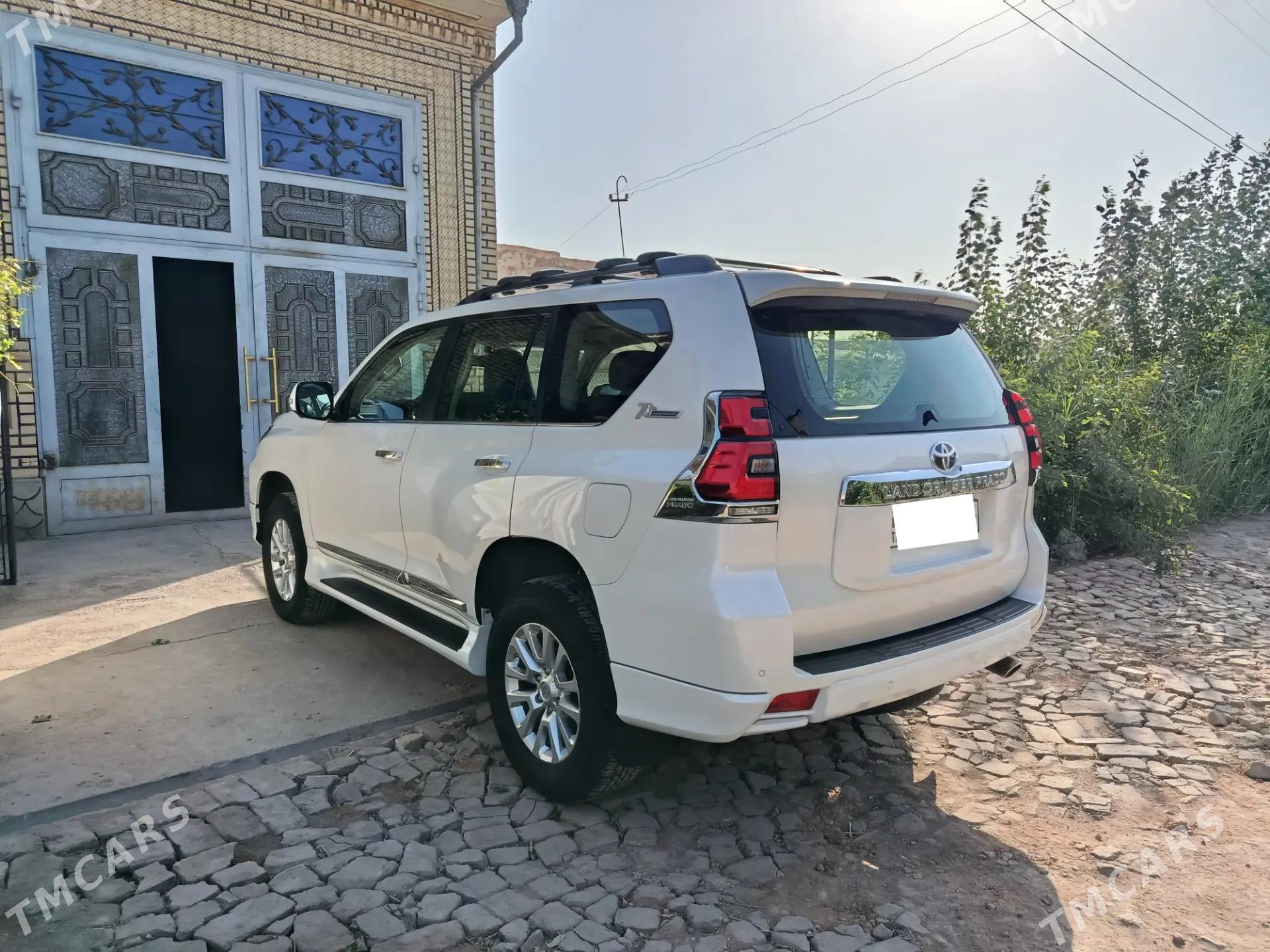 Toyota Land Cruiser Prado 2022 - 1 000 000 TMT - Кёнеургенч - img 5