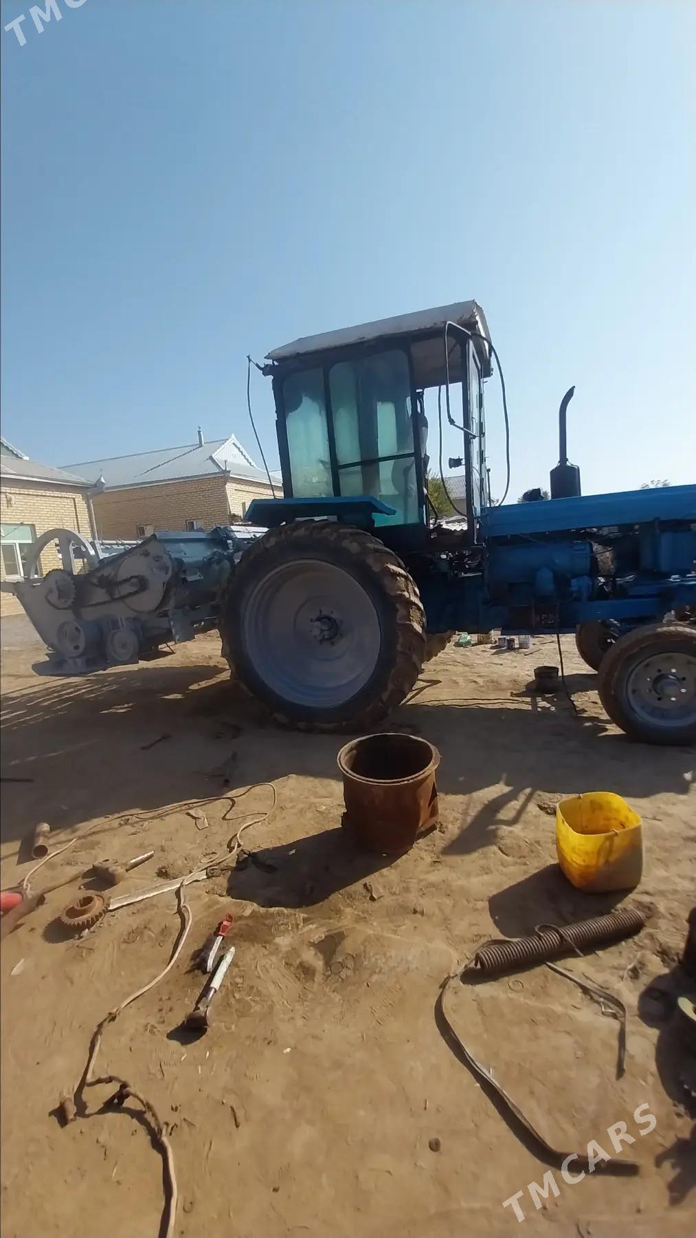 MTZ T-28 2018 - 82 000 TMT - Туркменгала - img 3