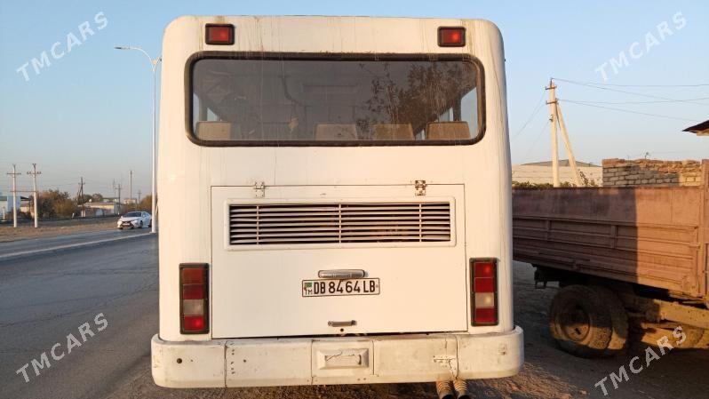 Mercedes-Benz ACTROS 3331 2010 - 500 000 TMT - Türkmenabat - img 4