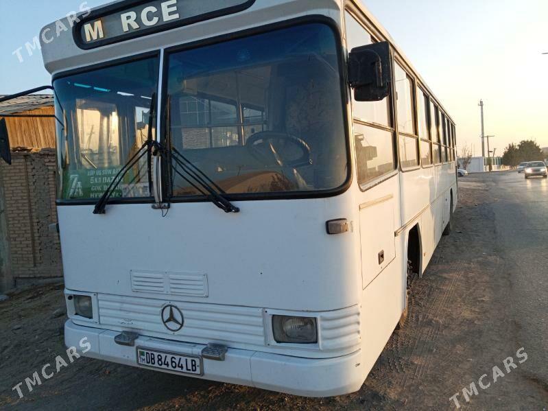 Mercedes-Benz ACTROS 3331 2010 - 500 000 TMT - Türkmenabat - img 5