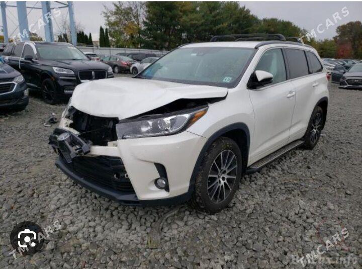 Toyota Highlander 2017 - 500 000 TMT - Мары - img 6