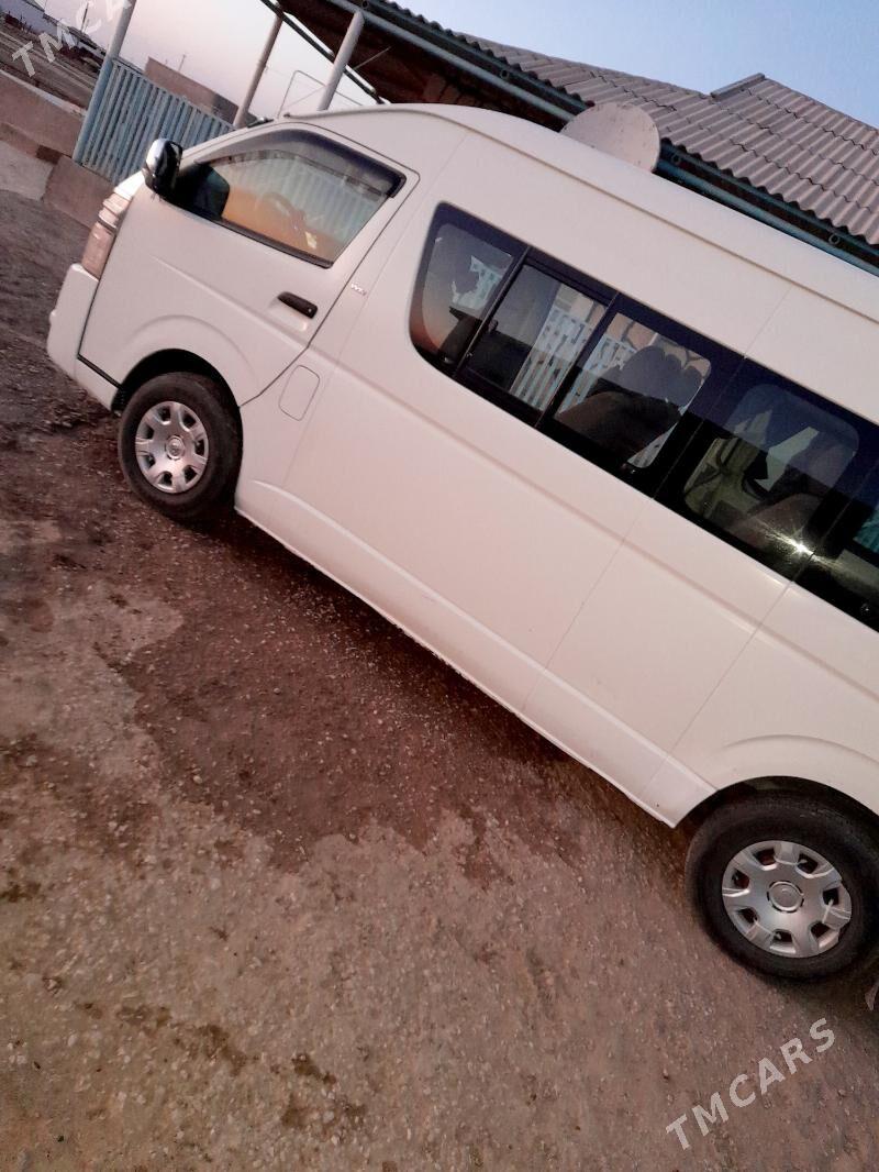 Toyota Hiace 2007 - 300 000 TMT - Balkanabat - img 2