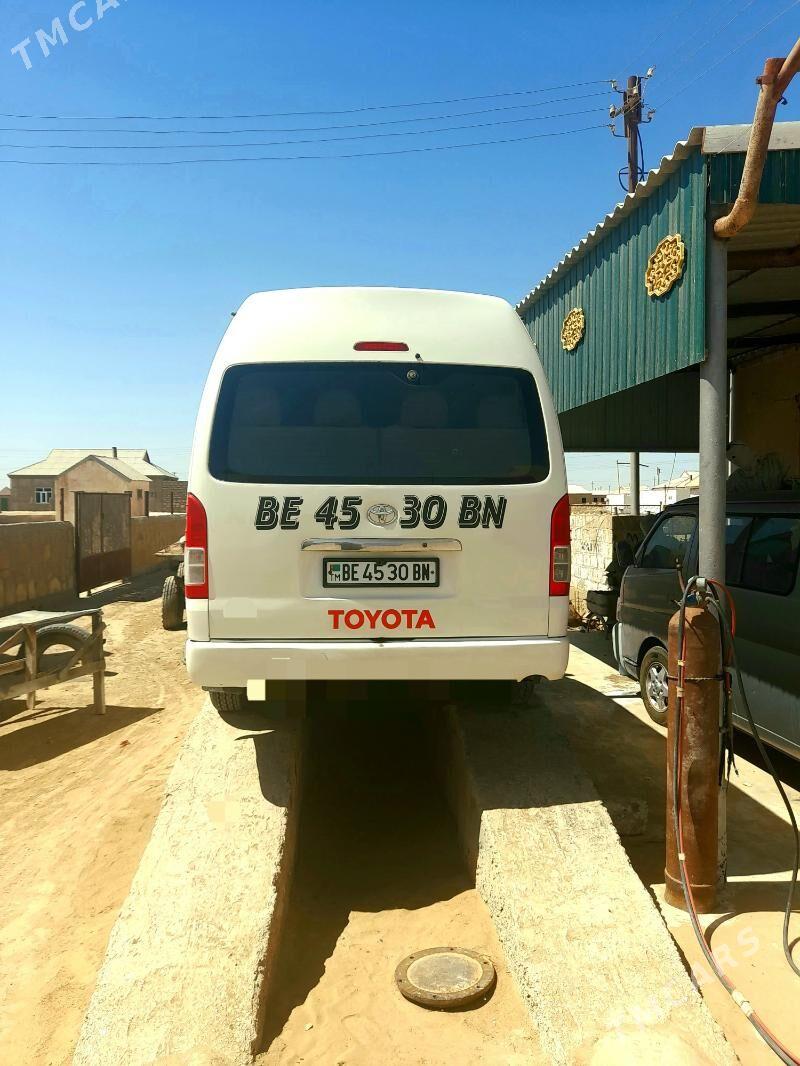 Toyota Hiace 2007 - 300 000 TMT - Balkanabat - img 3