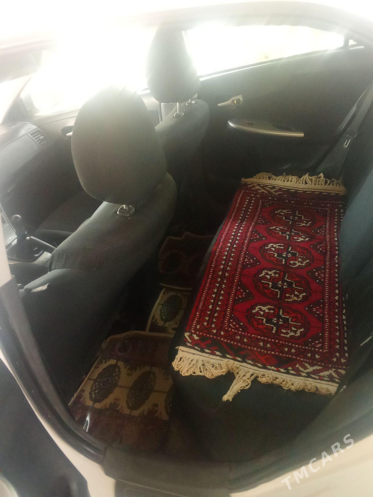 Toyota Corolla 2010 - 160 000 TMT - Теджен - img 8