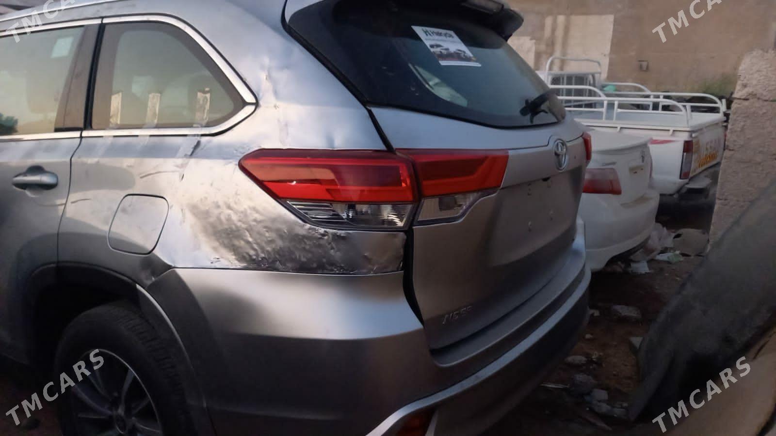 Toyota Highlander 2019 - 490 000 TMT - Туркменабат - img 4