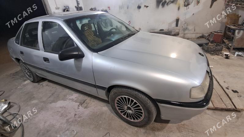 Opel Vectra 1989 - 36 000 TMT - Гумдаг - img 2