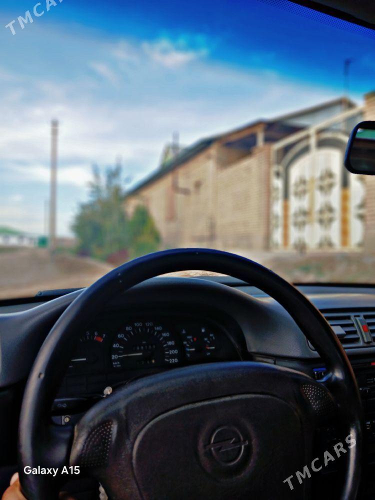 Opel Vectra 1995 - 50 000 TMT - етр. Туркменбаши - img 6