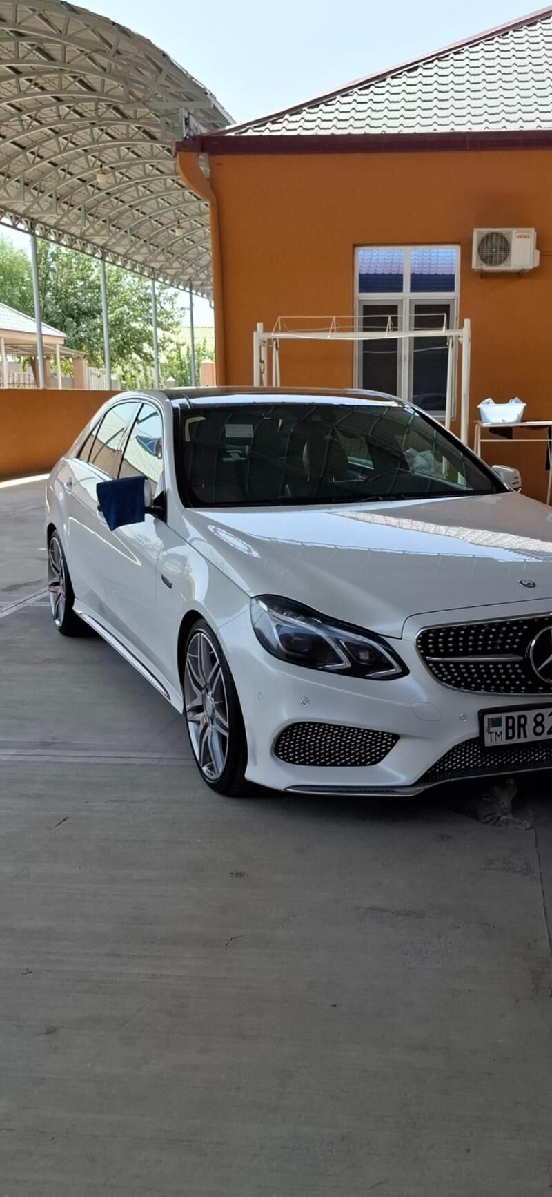 Mercedes-Benz E300 2011 - 330 000 TMT - Aşgabat - img 2