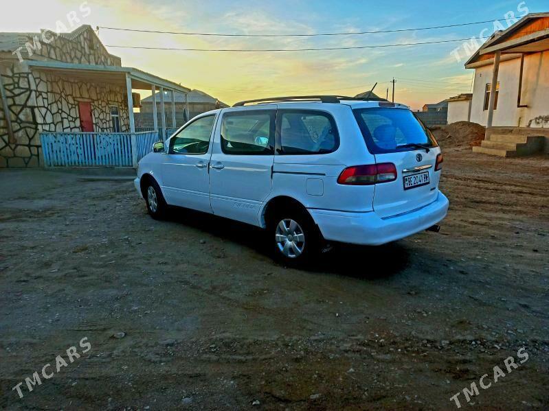 Toyota Sienna 1999 - 130 000 TMT - Эсенгулы - img 10