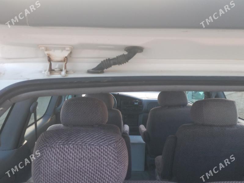 Toyota Sienna 1999 - 130 000 TMT - Эсенгулы - img 4