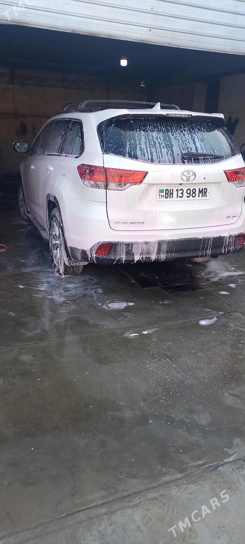 Toyota Highlander 2017 - 490 000 TMT - Мары - img 2