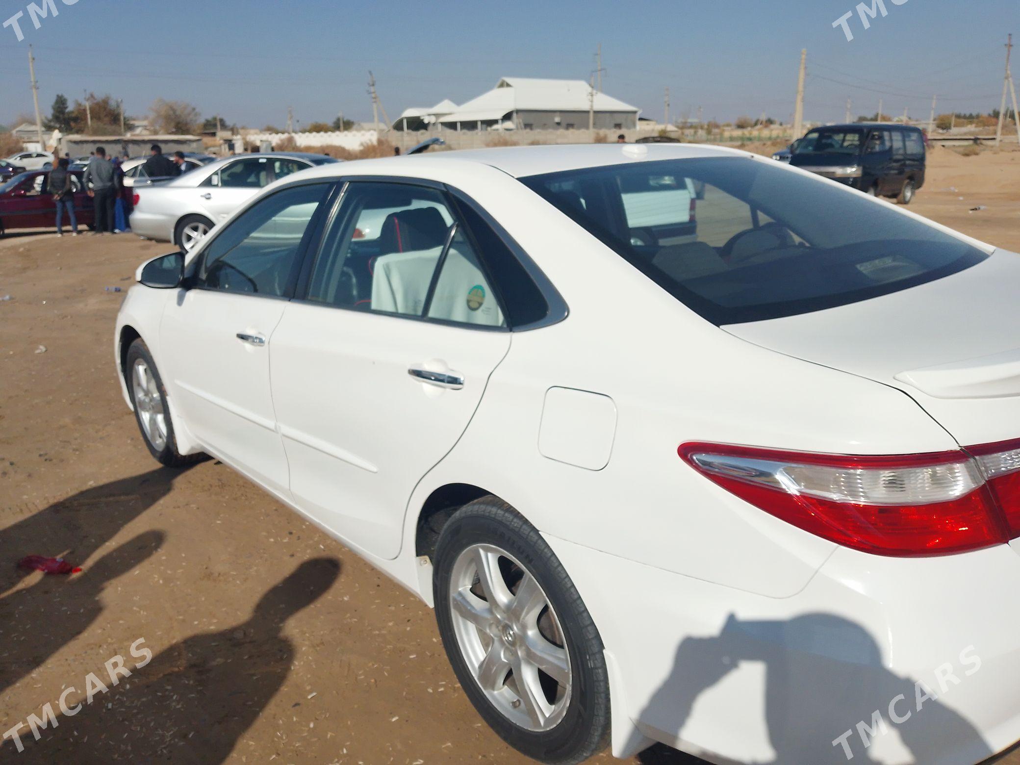 Toyota Camry 2017 - 240 000 TMT - Мары - img 3