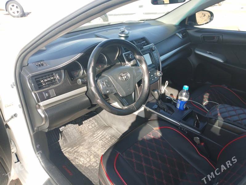 Toyota Camry 2017 - 240 000 TMT - Мары - img 4