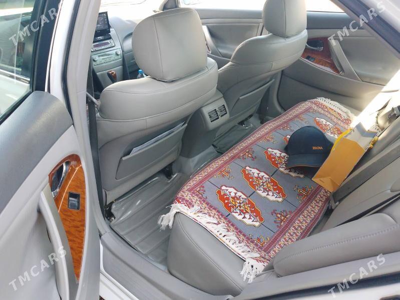 Toyota Camry 2010 - 250 000 TMT - Мары - img 3