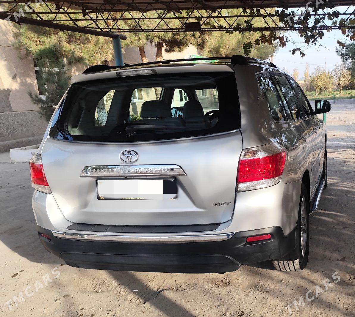 Toyota Highlander 2012 - 330 000 TMT - Dänew - img 1