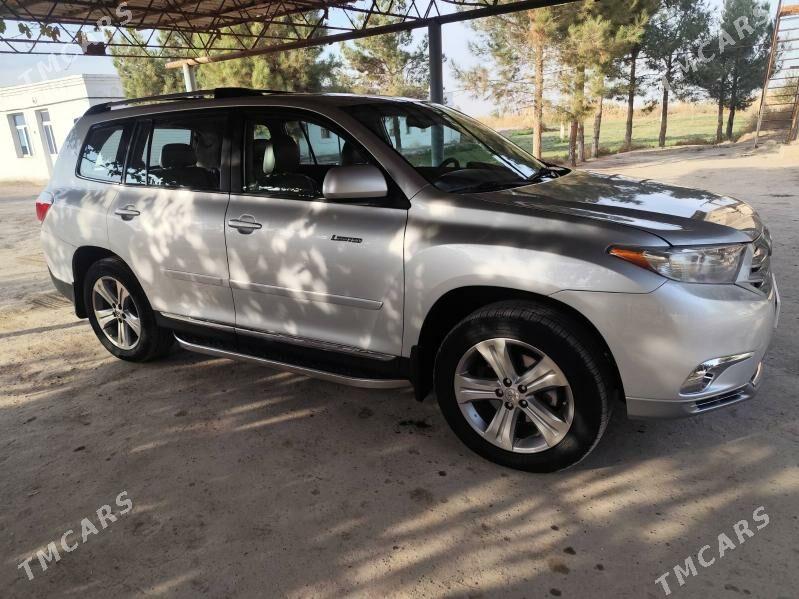 Toyota Highlander 2012 - 330 000 TMT - Dänew - img 2