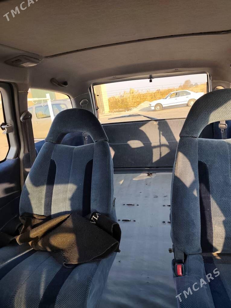 Toyota Previa 1992 - 70 000 TMT - Çärjew - img 3
