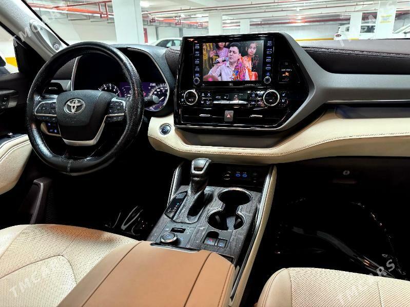Toyota Highlander 2022 - 580 000 TMT - Aşgabat - img 3