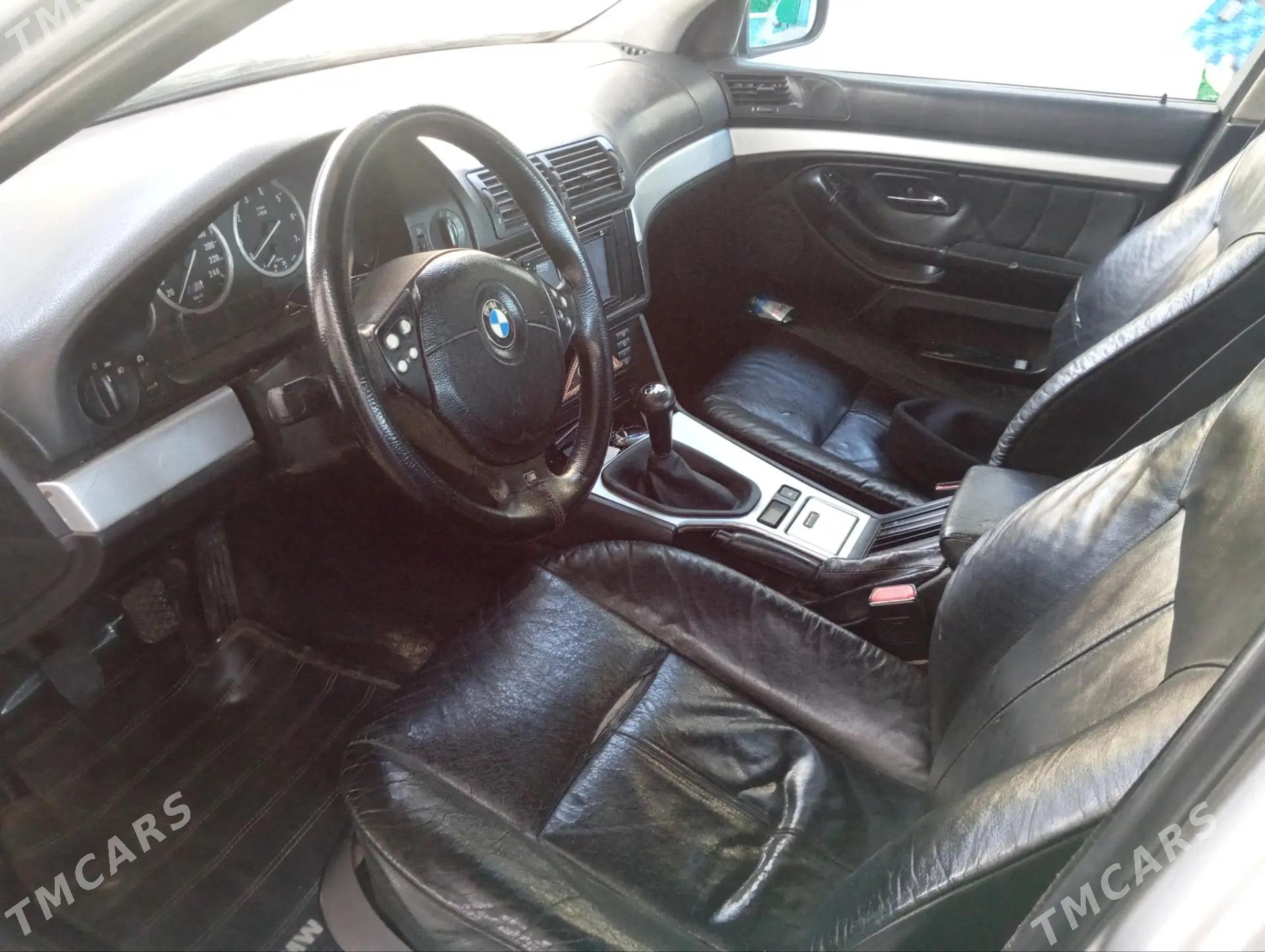 BMW E39 1998 - 95 000 TMT - Балканабат - img 4