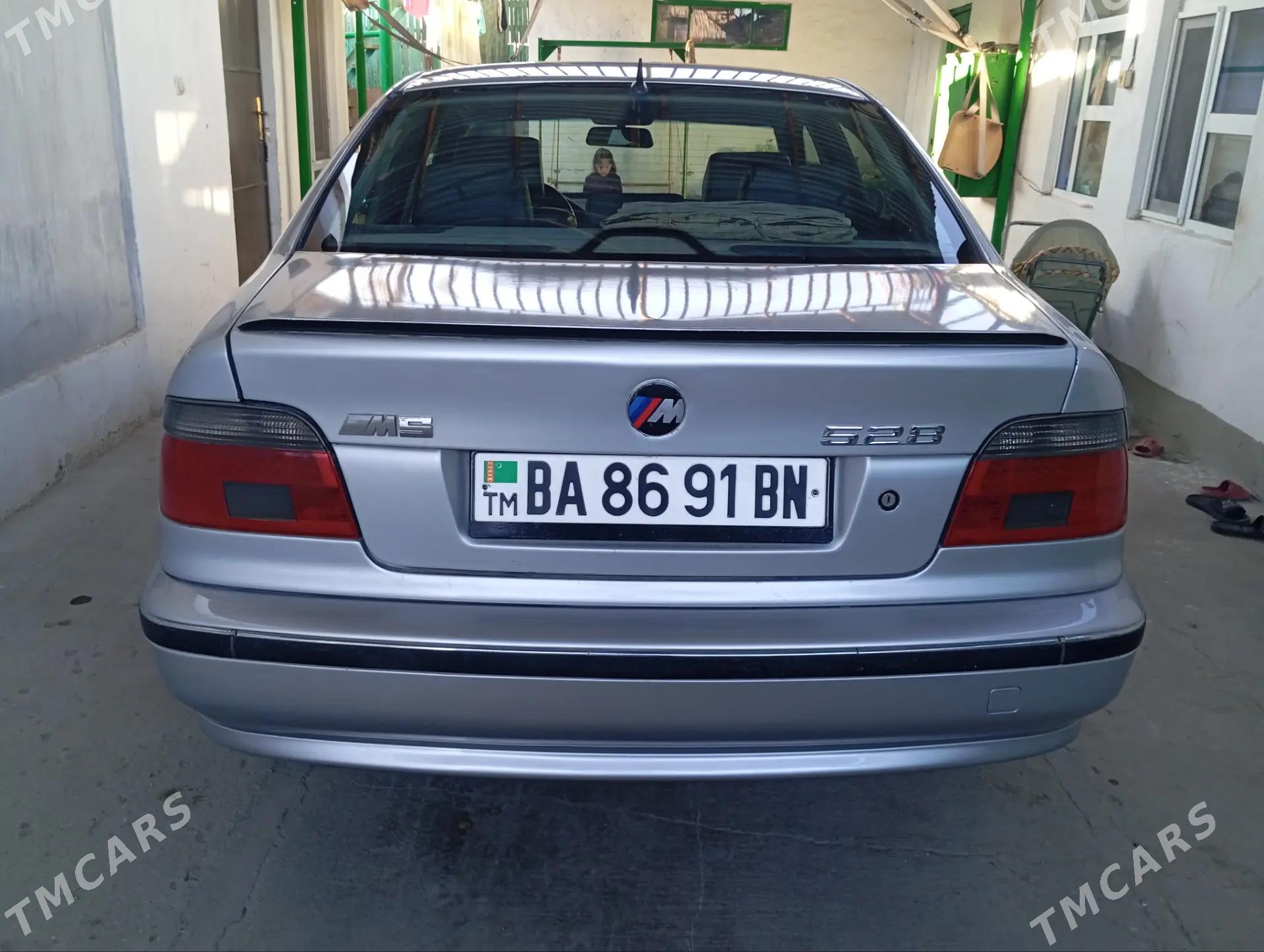 BMW E39 1998 - 95 000 TMT - Балканабат - img 7