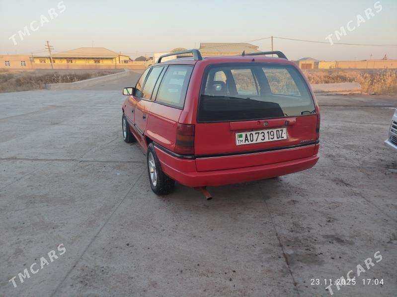 Opel Astra 1994 - 40 000 TMT - Шабатский этрап - img 3