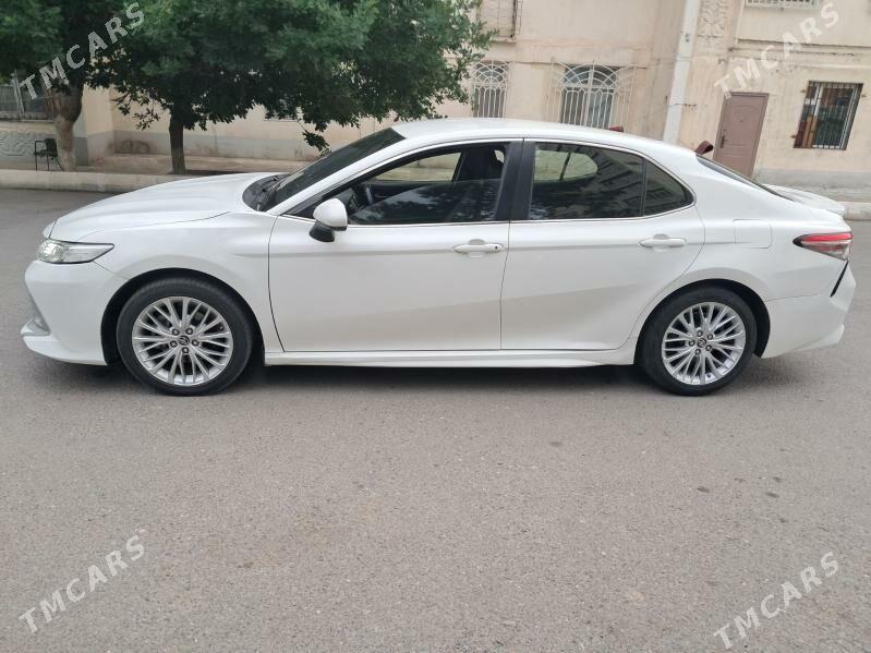 Toyota Camry 2018 - 269 000 TMT - Ашхабад - img 2