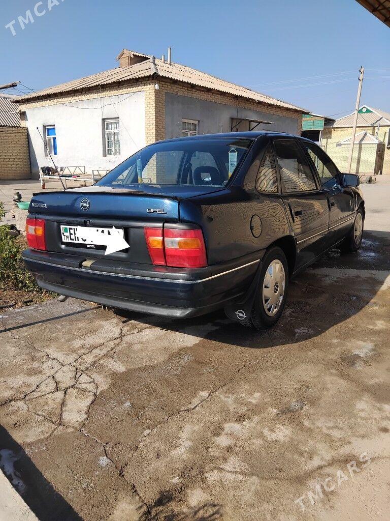 Opel Vectra 1990 - 39 000 TMT - Мары - img 2