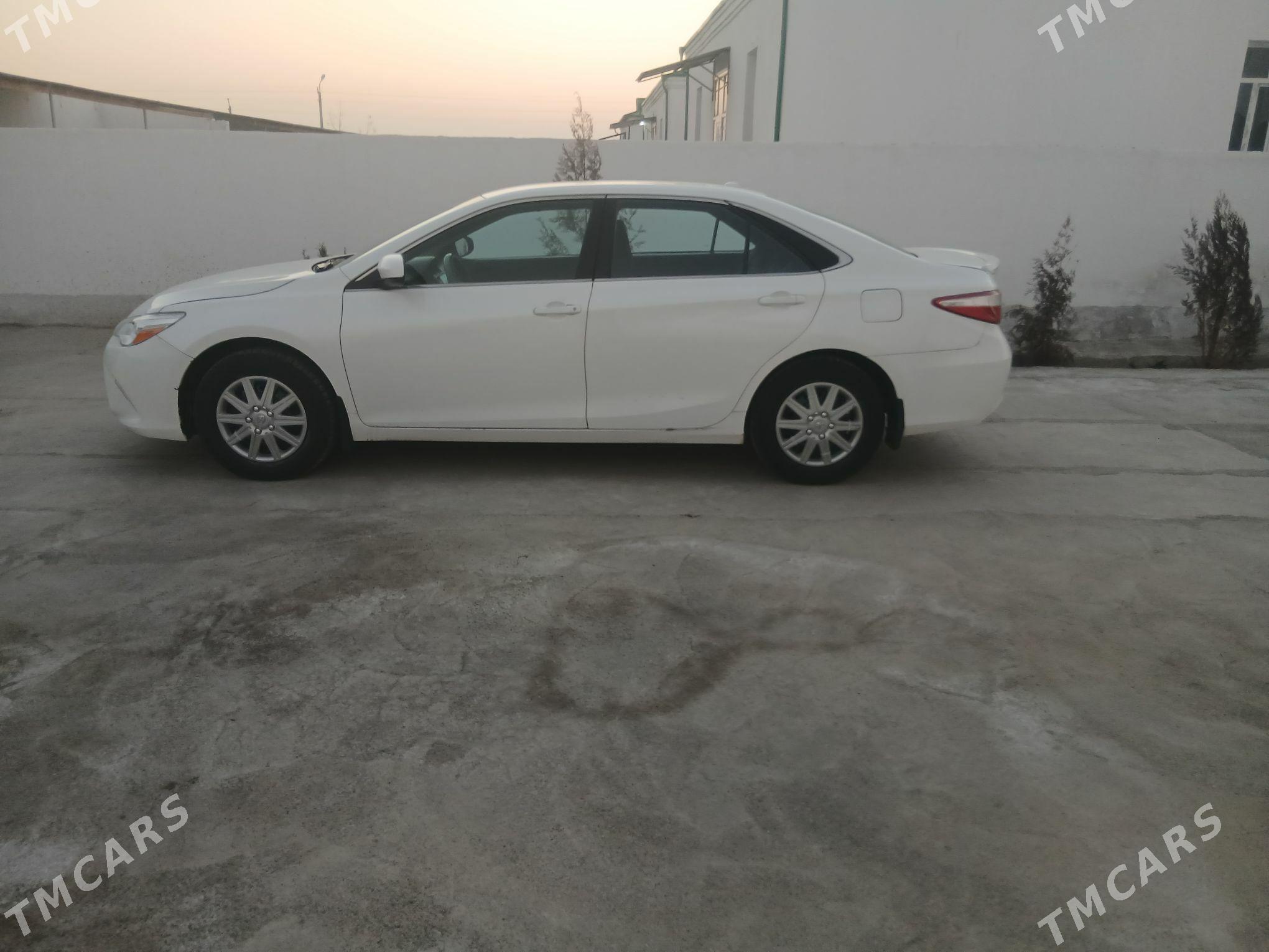 Toyota Camry 2016 - 260 000 TMT - Кёнеургенч - img 3