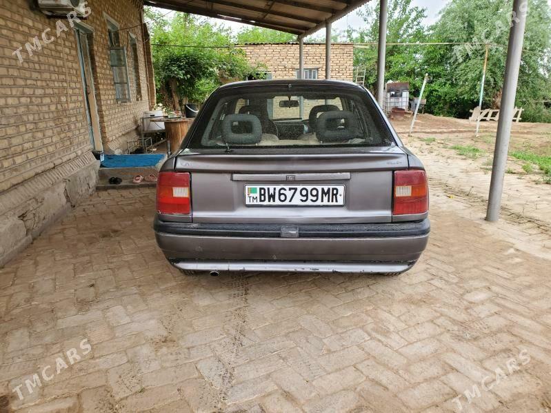Opel Vectra 1992 - 20 000 TMT - Ёлётен - img 7