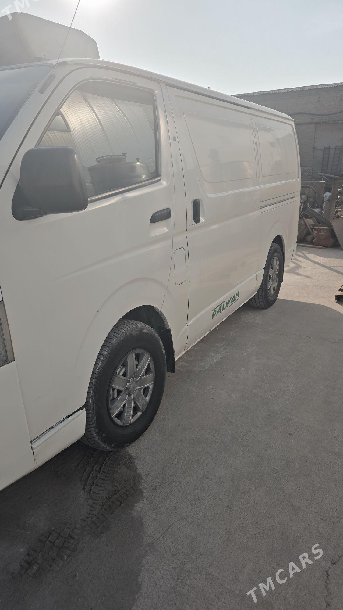 Toyota Hiace 2011 - 285 000 TMT - Туркменабат - img 4