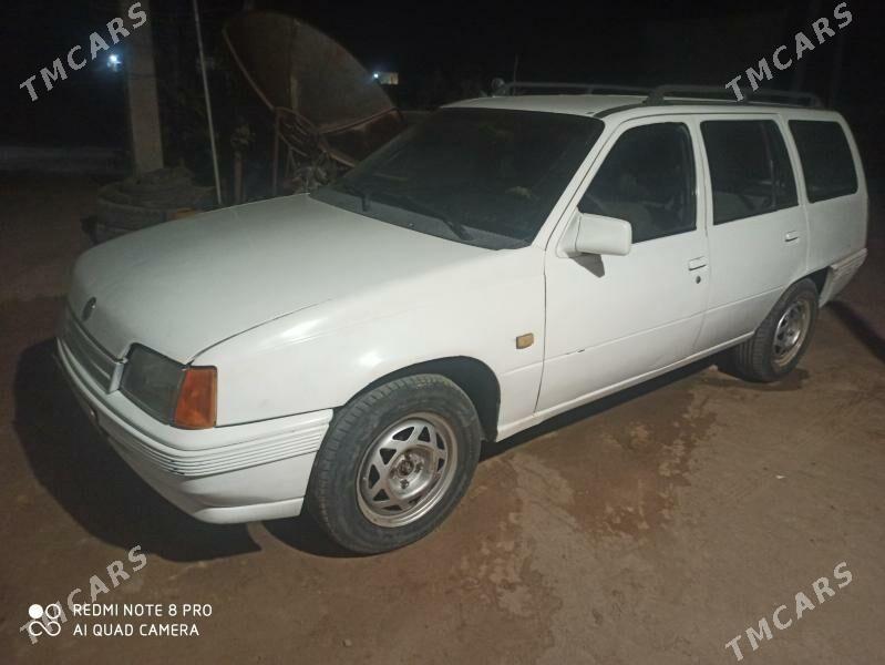 Opel Astra 1989 - 15 000 TMT - Garabekewül - img 1