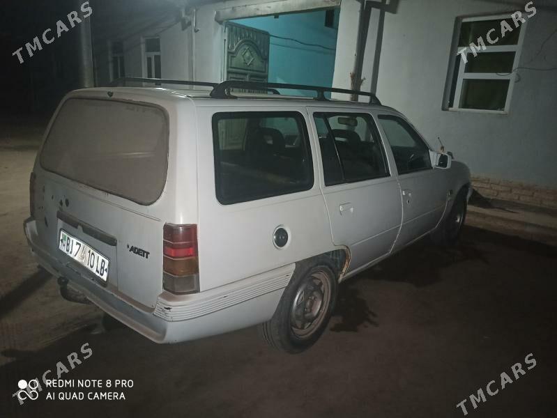 Opel Astra 1989 - 15 000 TMT - Garabekewül - img 3