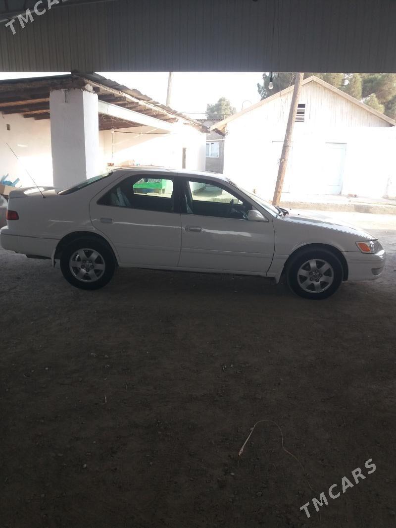 Toyota Camry 2000 - 150 000 TMT - Койтендаг - img 2