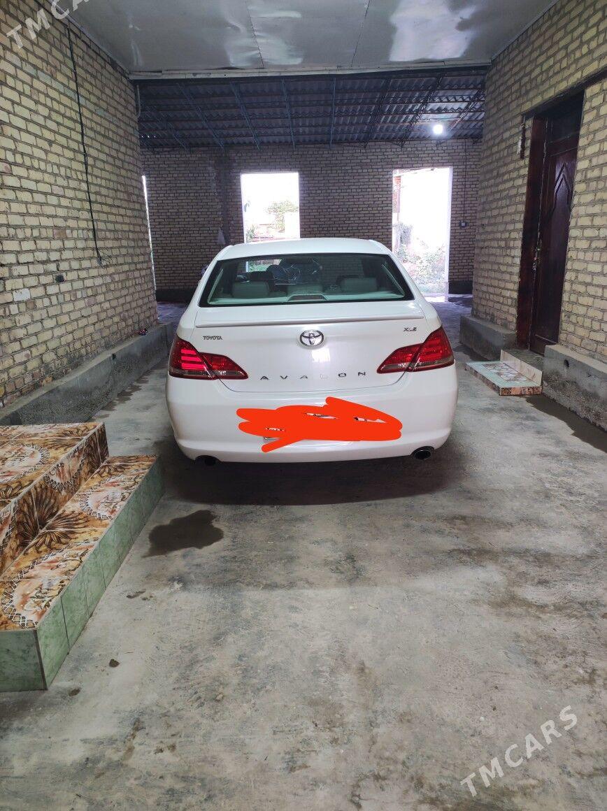 Toyota Avalon 2006 - 165 000 TMT - Çärjew - img 3