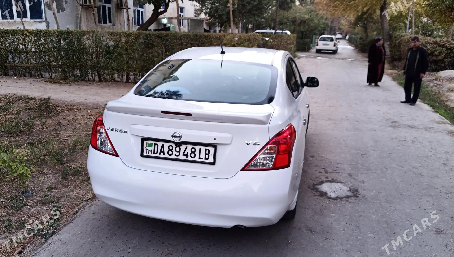 Nissan Versa 2012 - 125 000 TMT - Туркменабат - img 3