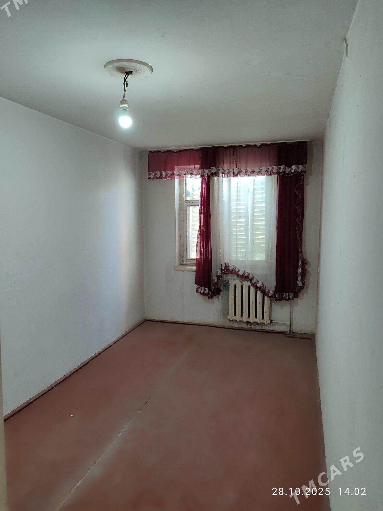 2х комн. 3й этаж. - Туркменабат - img 3