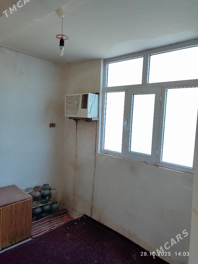 2х комн. 3й этаж. - Туркменабат - img 6