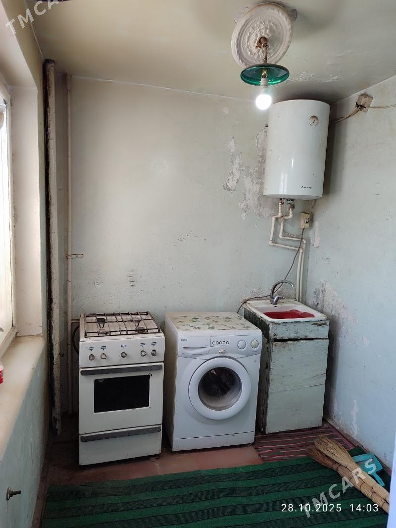 2х комн. 3й этаж. - Туркменабат - img 5