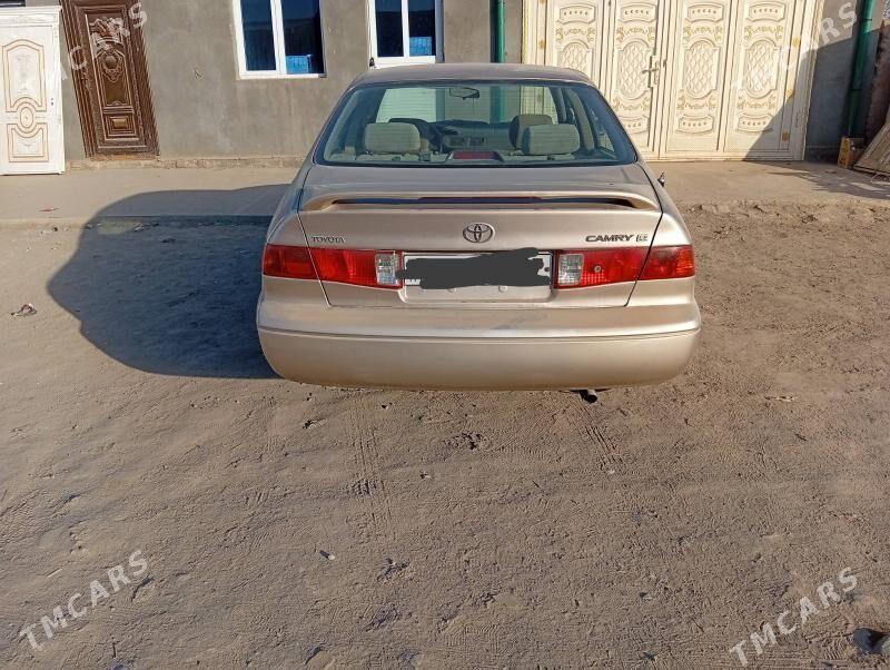 Toyota Camry 2001 - 170 000 TMT - Кёнеургенч - img 10