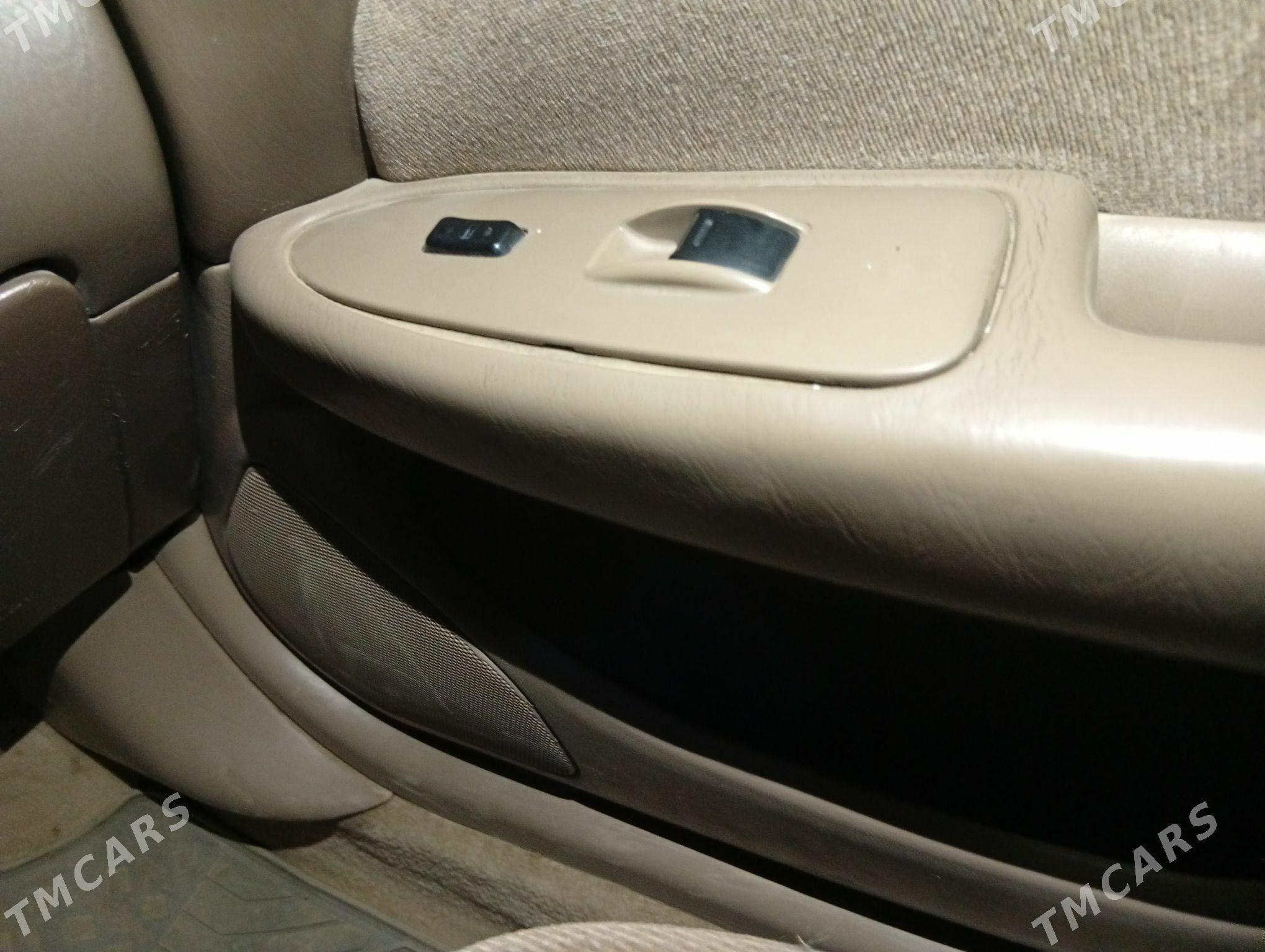 Toyota Camry 2001 - 170 000 TMT - Кёнеургенч - img 2