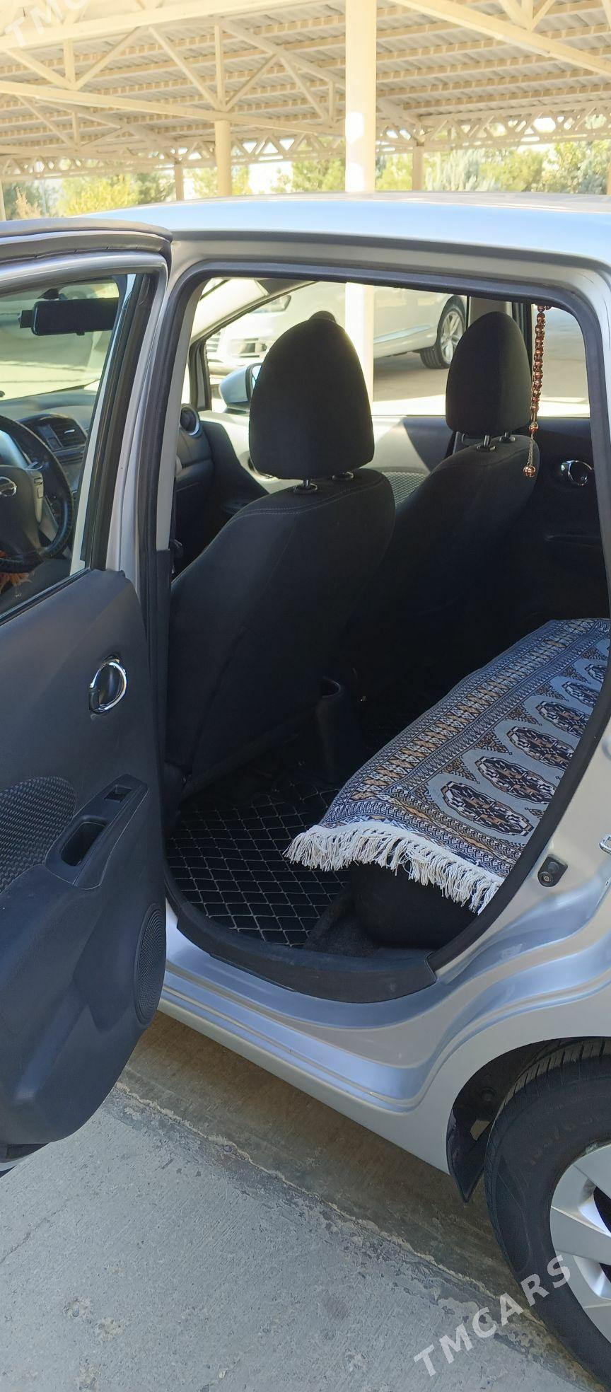 Nissan Versa Note 2016 - 127 000 TMT - Кëши - img 7