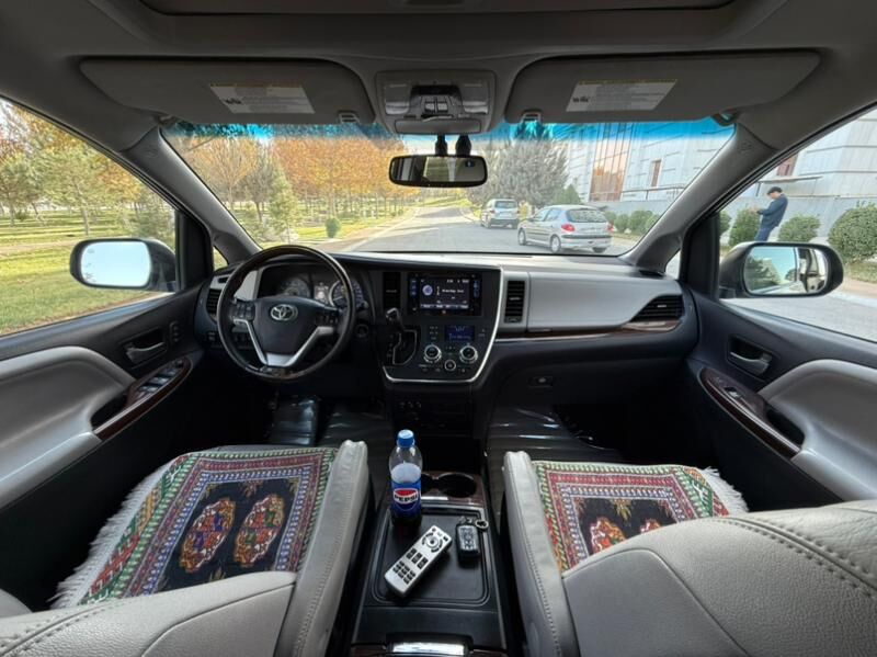 Toyota Sienna 2016 - 422 000 TMT - Aşgabat - img 10
