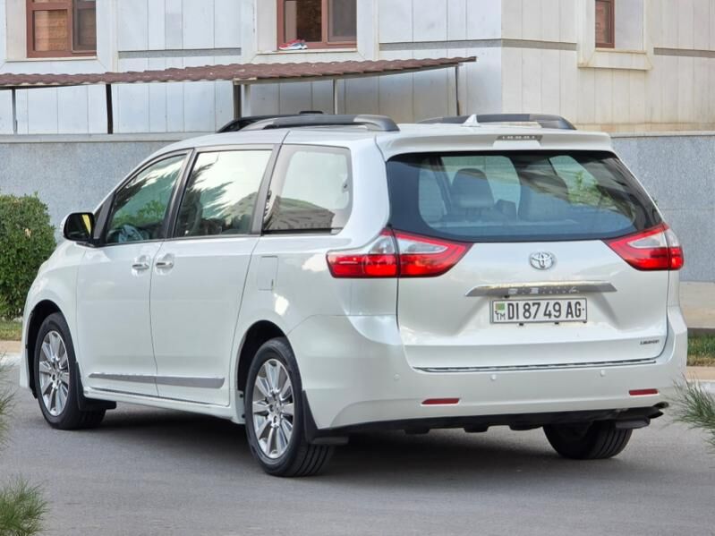 Toyota Sienna 2016 - 422 000 TMT - Aşgabat - img 5