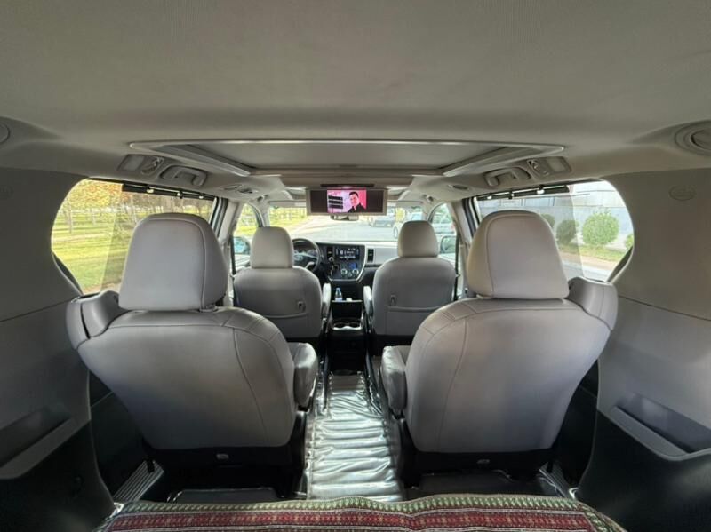 Toyota Sienna 2016 - 422 000 TMT - Aşgabat - img 8