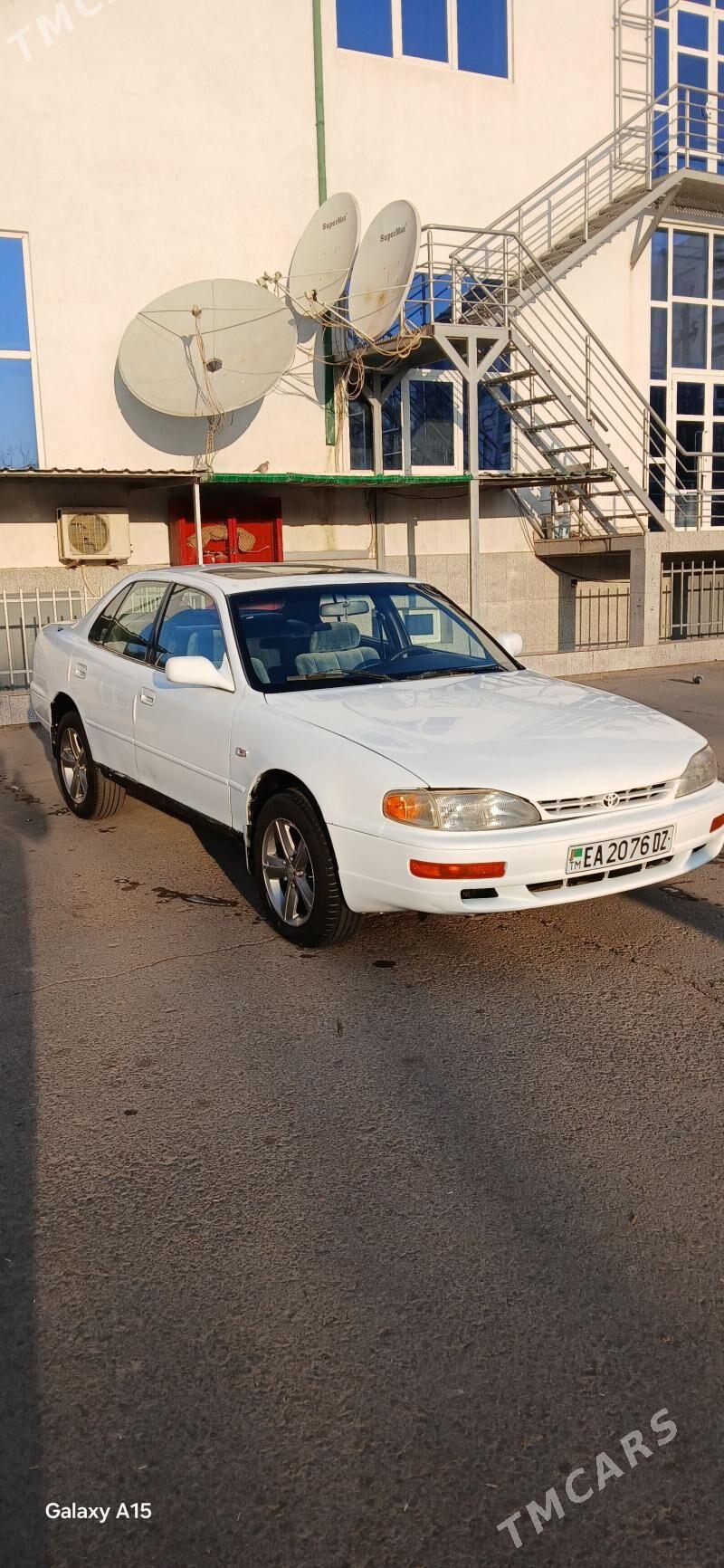 Toyota Camry 1993 - 95 000 TMT - Дашогуз - img 2
